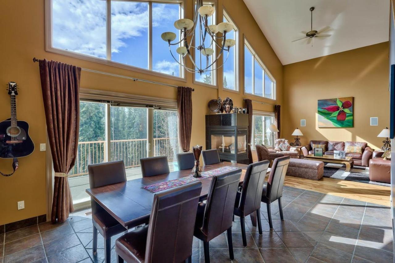 Soleil Chalet By Bear Country Sun Peaks Eksteriør billede