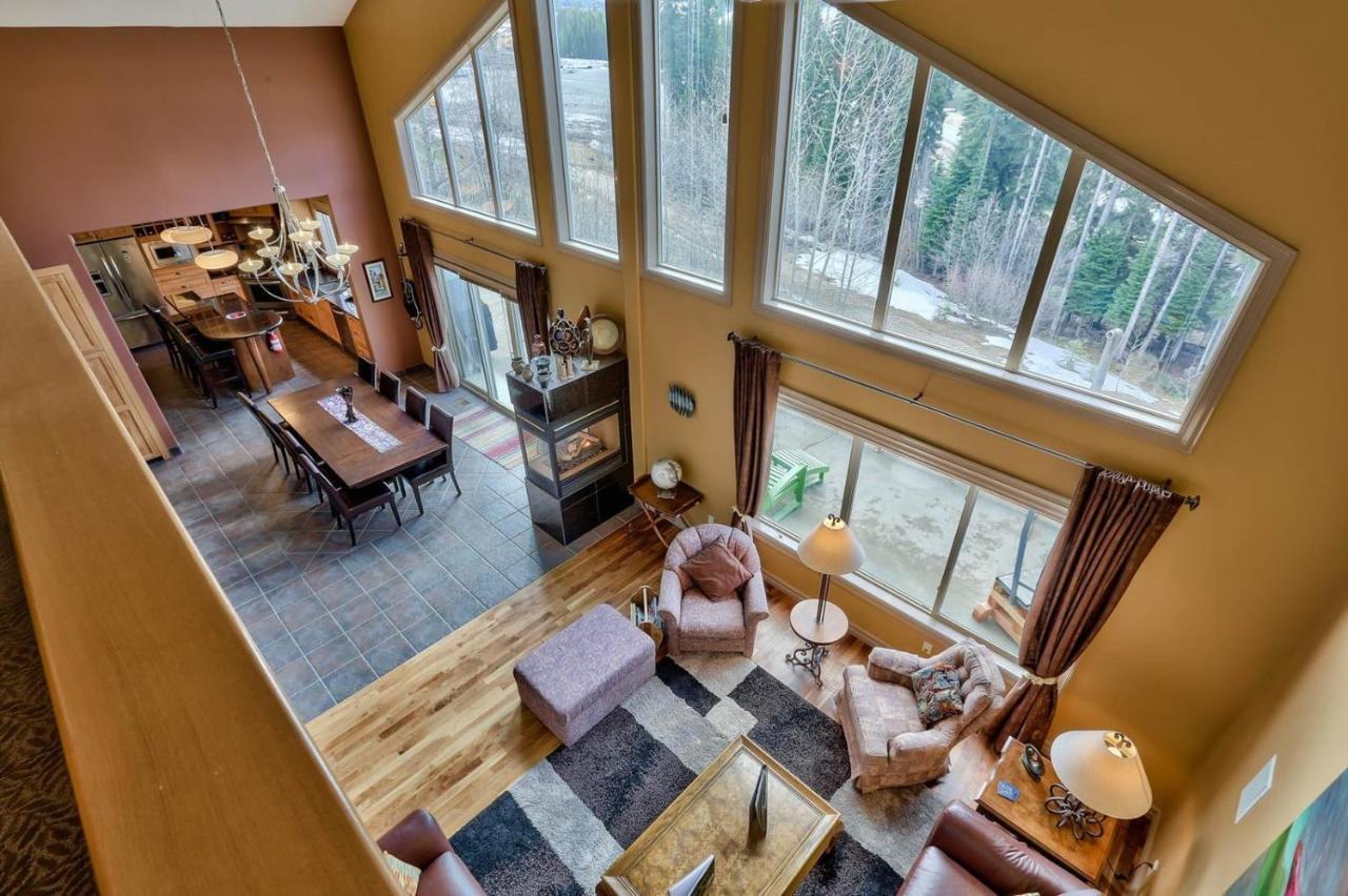 Soleil Chalet By Bear Country Sun Peaks Eksteriør billede